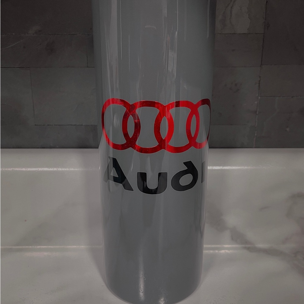 Quantum/Nardo Grey Audi Tumbler